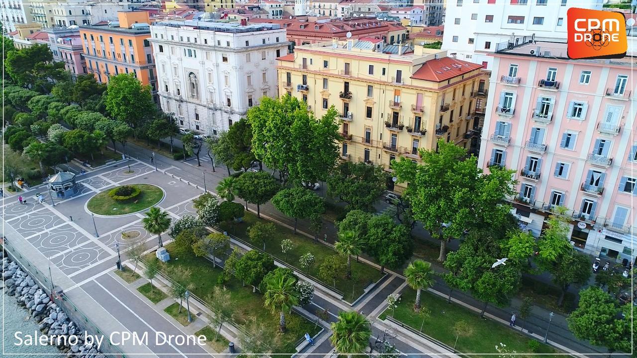 B&B Palazzo Scaramella Salerno Exterior photo